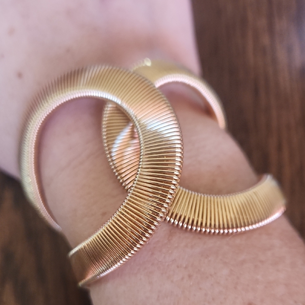 Stylish Gold-Tone Hinge Bracelet Fits Most Size Wrists